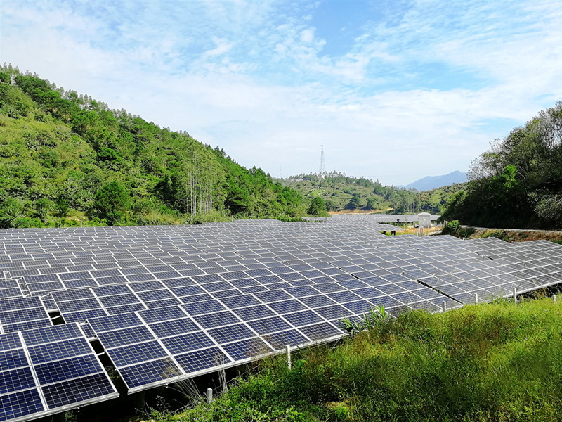 最新の会社の事例について 河南7MWの窮乏緩和PVの発電プロジェクト